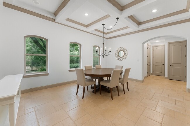 Building Photo - 102 La Vie Dr