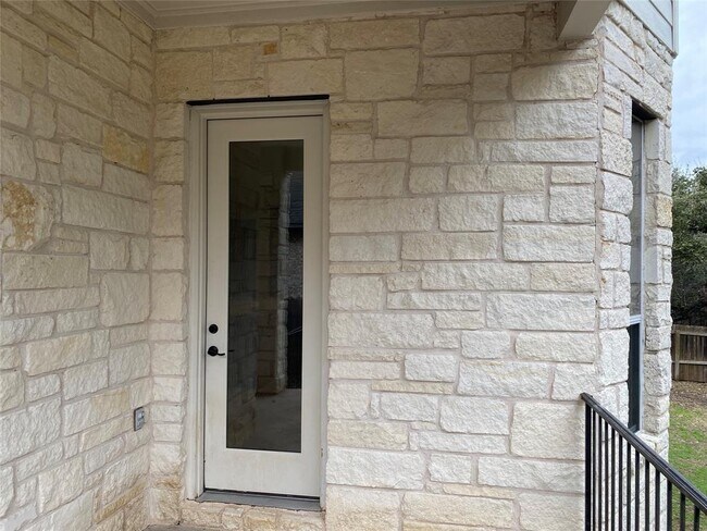 Building Photo - 7500 Mitra Dr