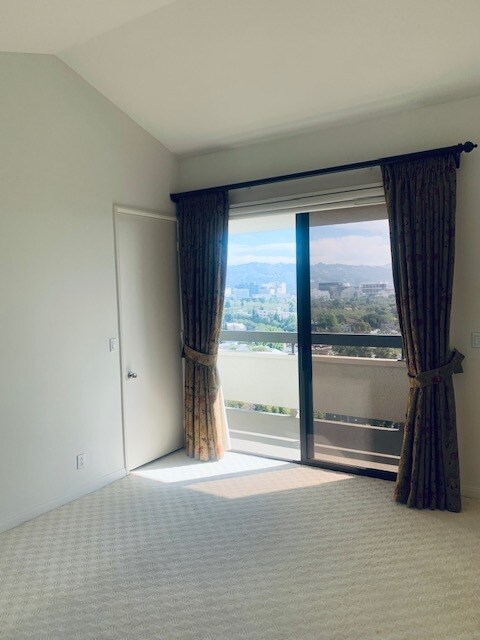 2nd bdrm with balcony - 2142 Century Park Ln