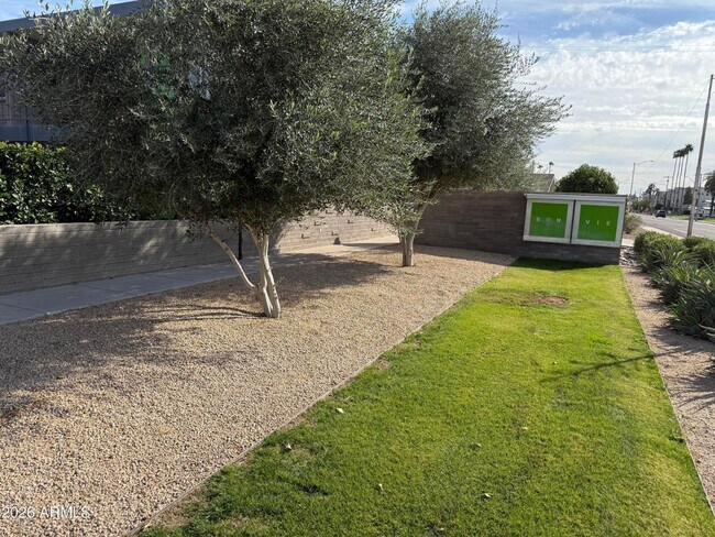 Building Photo - 7601 E 2nd St