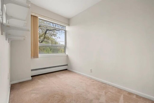 Building Photo - 10 Hammond Pond Pkwy