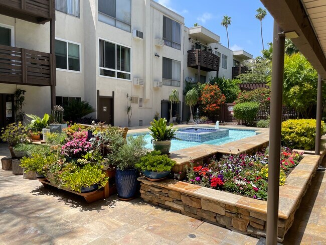 Garden - 525 S Ardmore Ave