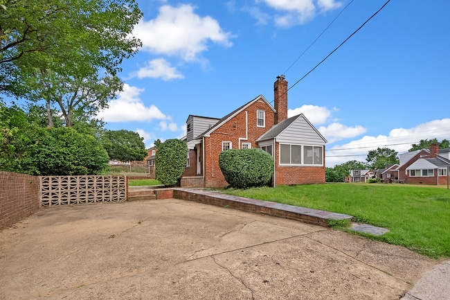 Building Photo - 3700 Kennedy Street