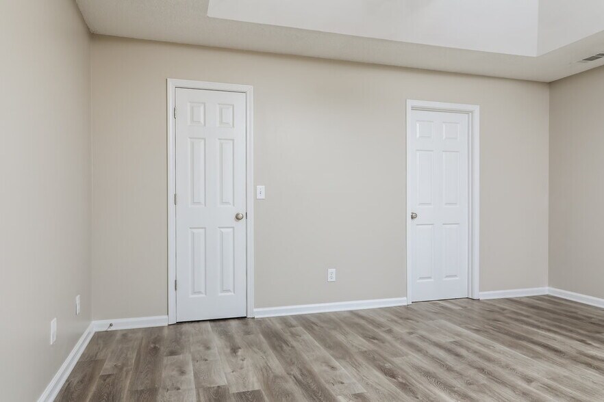 Building Photo - 2662 Sam Calvin Dr