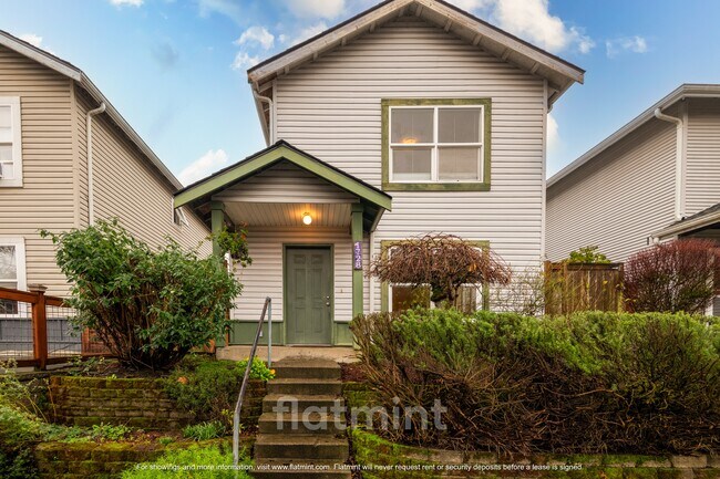 Building Photo - 1728 26th Ave S