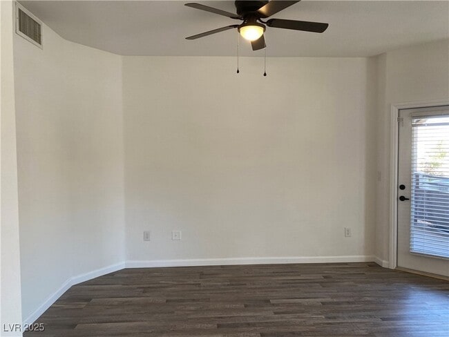 Building Photo - 9330 W Maule Ave