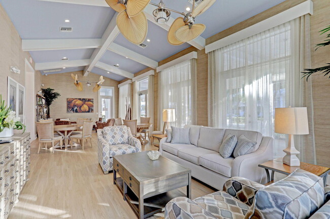 Building Photo - 444 Bay Colony Dr N
