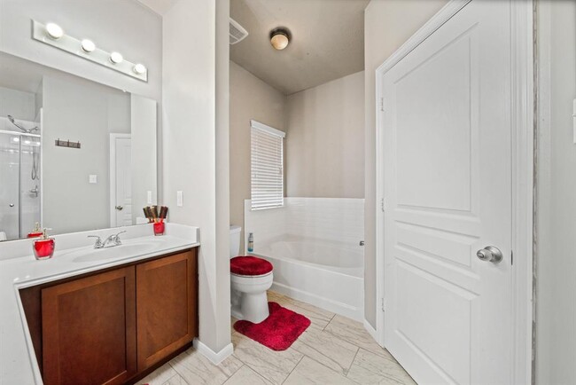 Building Photo - 11114 Kingsnorth Dr