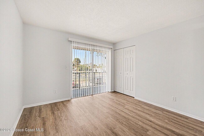 Building Photo - 1734 Avocado Ave