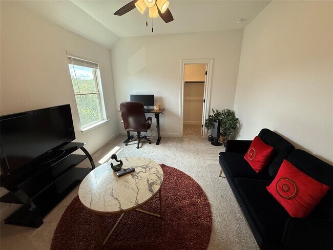 Building Photo - 5321 Texas Bluebell Dr