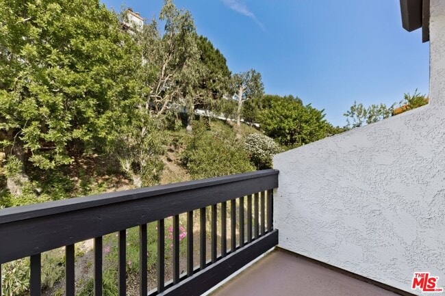 Building Photo - 1560 Michael Ln