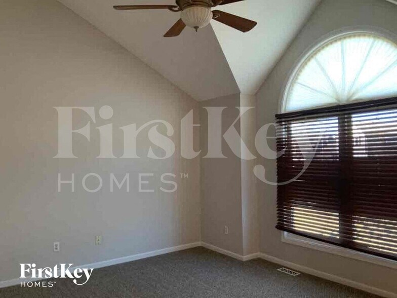 Building Photo - 1409 NE 101st Terrace