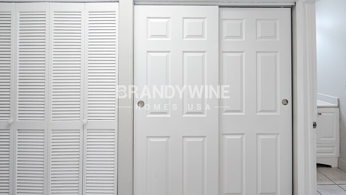 Building Photo - 1912 W Grace St