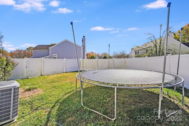 Building Photo - 1427 Jabbok Pl NW