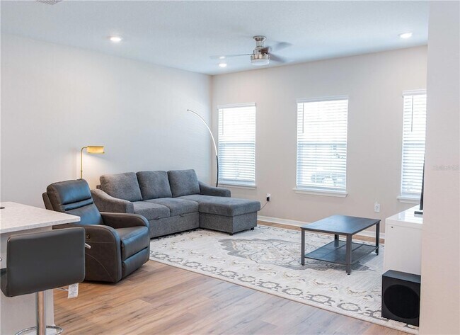 Building Photo - 387 Crossings Ave