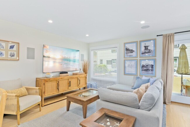 Building Photo - Furnished Extended Stay Rental through May 2026 - Balboa Peninsula, Newport Beach