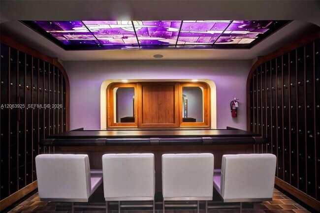Building Photo - 2751 S Ocean Dr