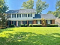 Building Photo - 677 Clovertrail Dr