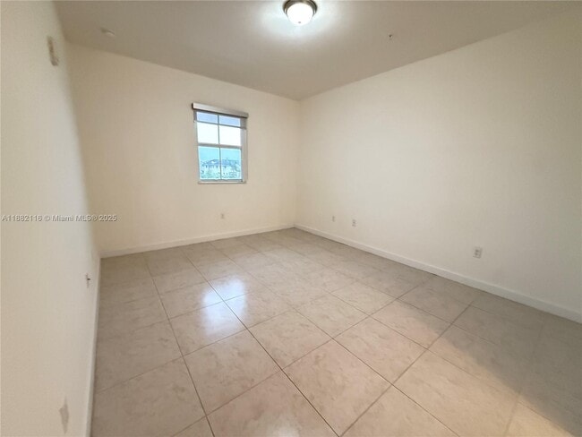 Building Photo - 290 NW 109th Ave