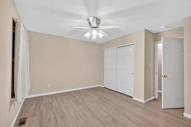 Building Photo - Stunning 4,166 Sq. Ft. Home in Westridge O...