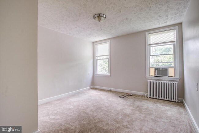 Building Photo - 6120 41st Ave