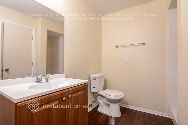 Building Photo - 5348 Colewood Pl