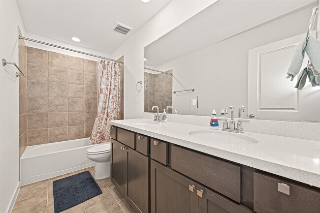 Building Photo - 9747 Pettus Crk Dr