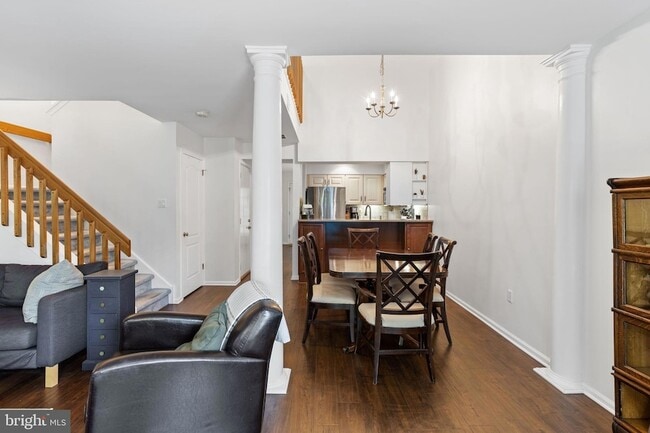 Building Photo - 2302 Harvard Dr