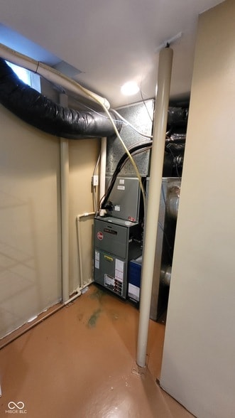 Building Photo - 1924 N Talbott St