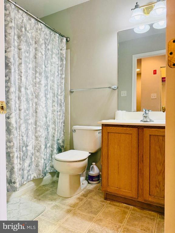 Building Photo - 47 Peppermint Dr