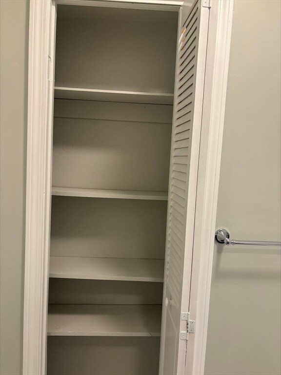 Building Photo - 63 Callender St