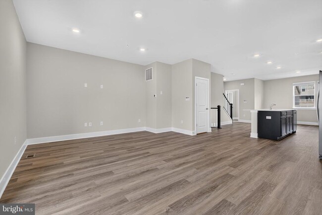 Building Photo - 10708 Meridian Hill Way