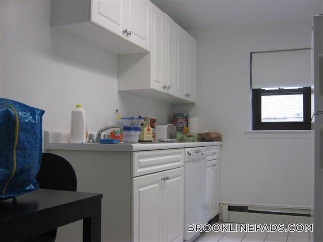 Building Photo - 46 Harvard St