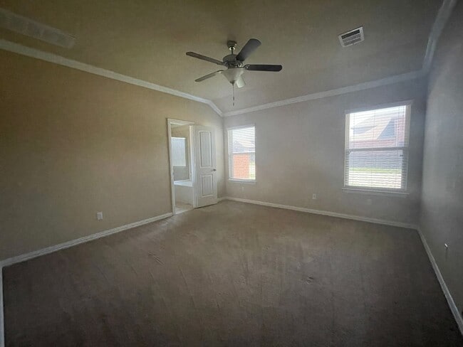 Building Photo - 6401 Alabaster Dr