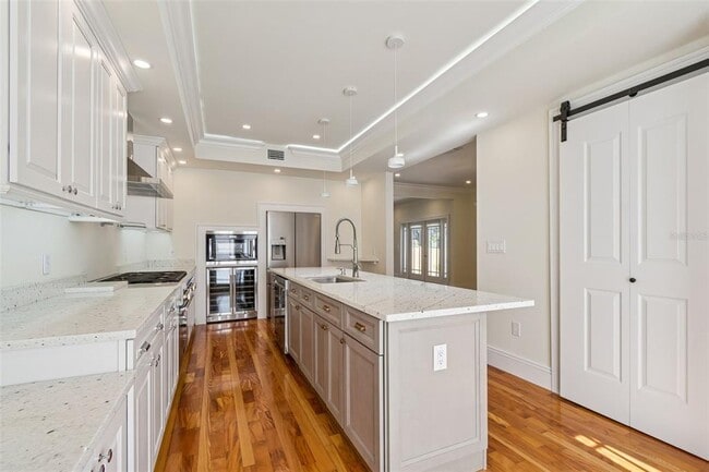 Building Photo - 344 21st Ave NE