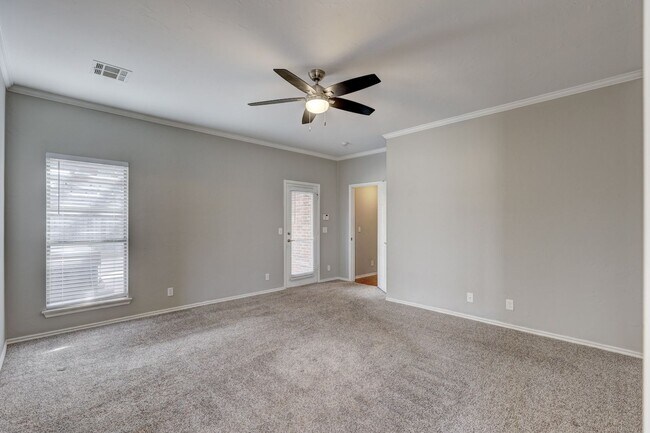 Building Photo - 4 Bedroom South Edmond Home For Rent