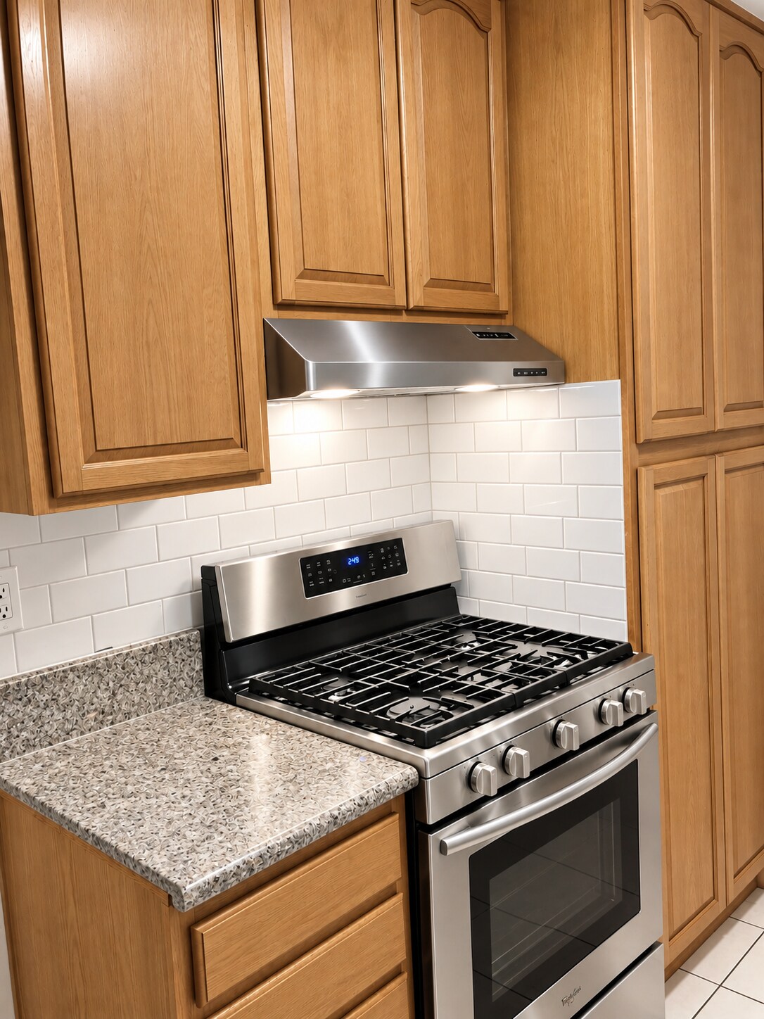 Kitchen - 18620 Hatteras St