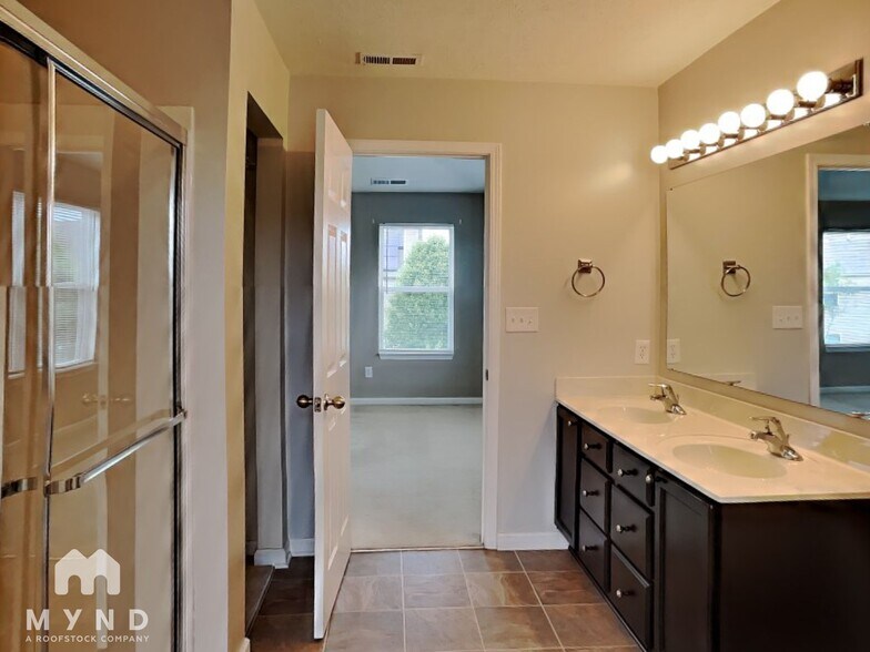 Building Photo - 15154 Unbridled Ln