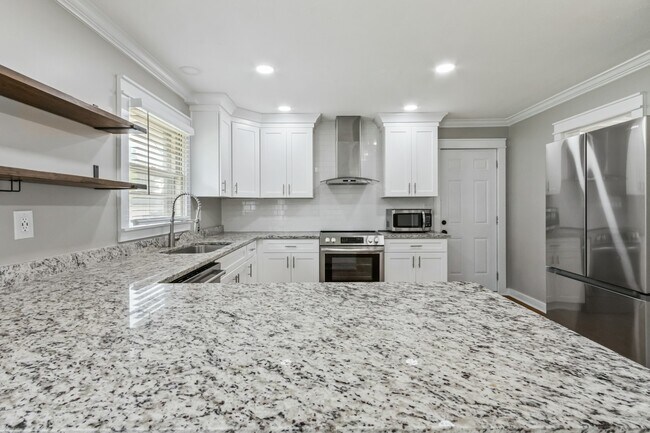 Building Photo - 4301 Richardson Dr NW