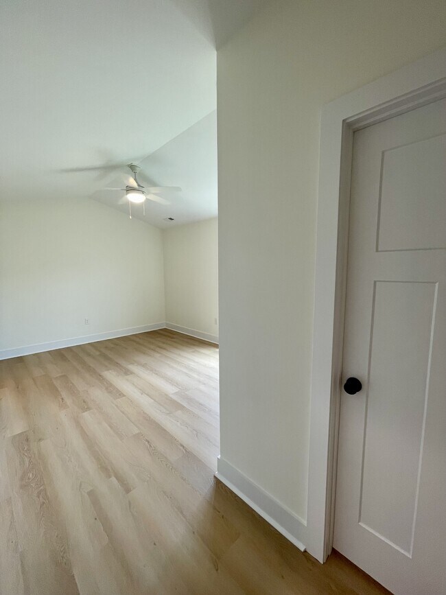 Building Photo - 556 Leesville Rd