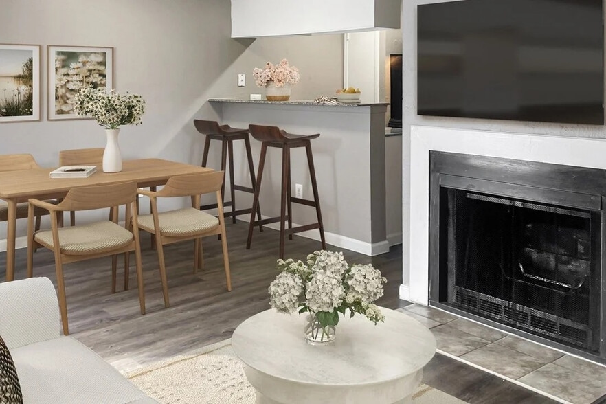 Primary Photo - Suncrest Apartments