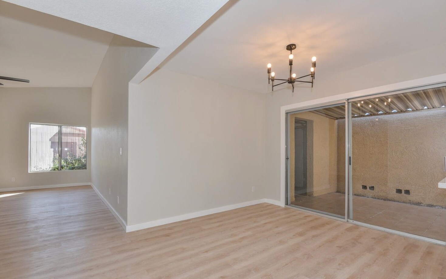 Building Photo - 14837 N 25th Dr