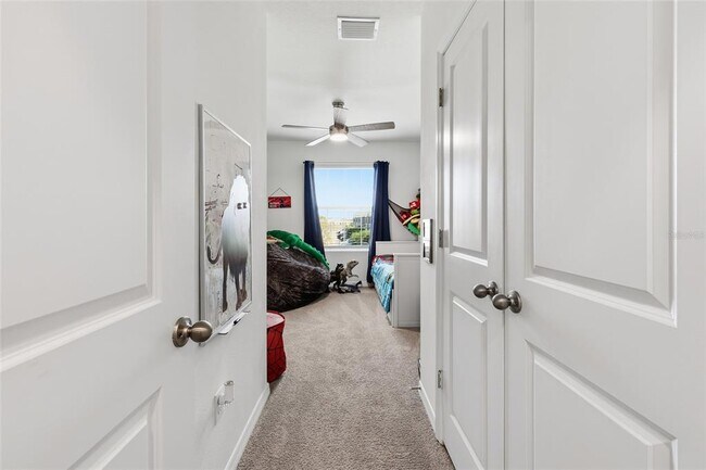 Building Photo - 32992 Major Oak Dr