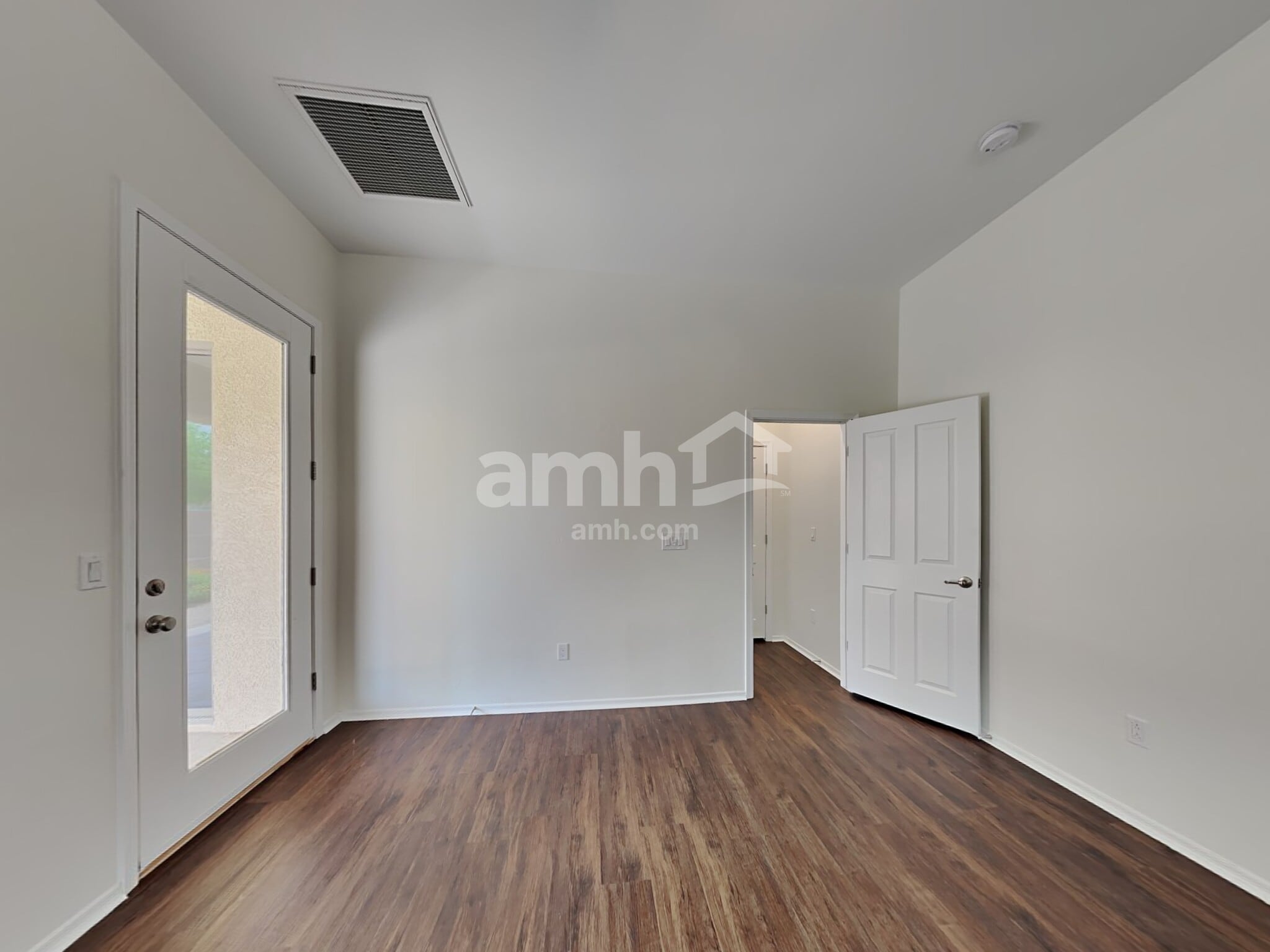 Building Photo - 12924 N Carlsbad Pl