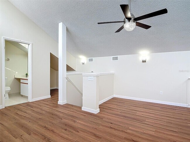 Building Photo - 289 Gull Dr S