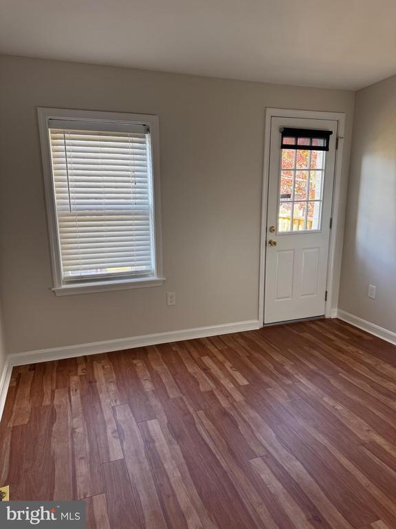 Building Photo - 606 S Belnord Ave