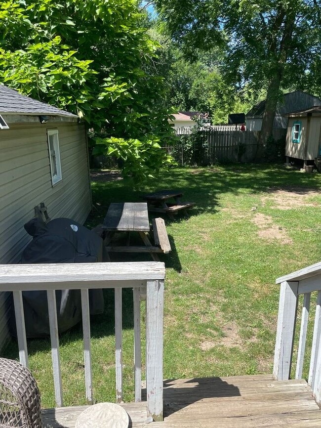 Building Photo - 2223 Humphrey St