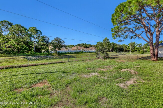 Building Photo - 1635 Adview Rd SE