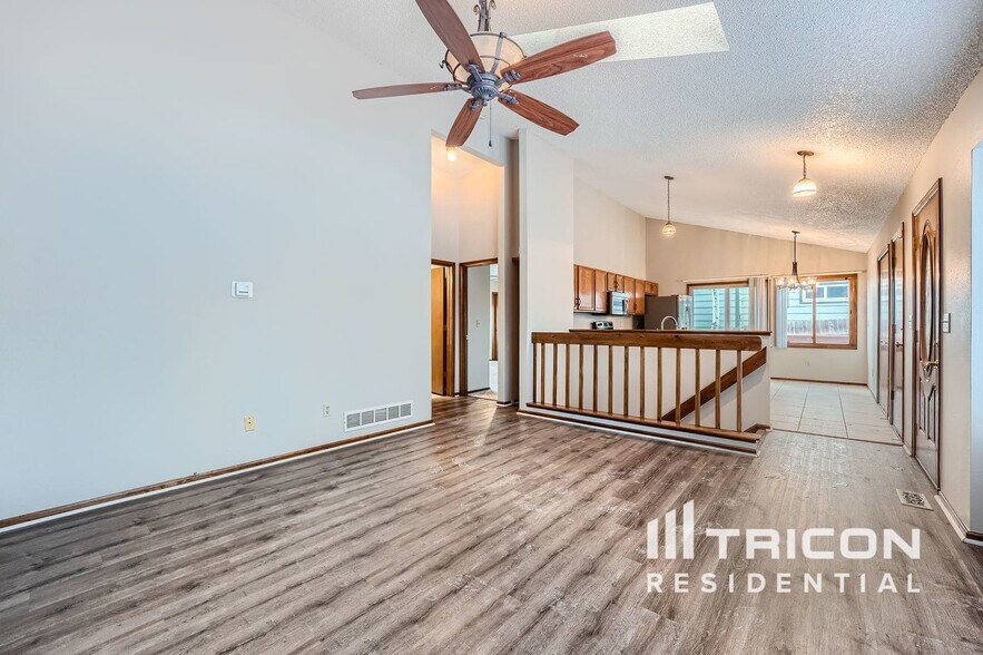 Building Photo - 3606 S Gibralter Cir