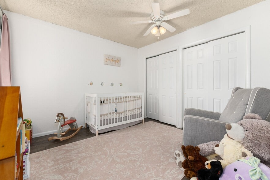 Building Photo - 857 S Van Gordon Ct